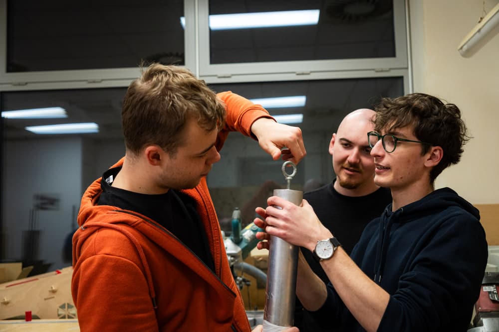 Czech Rocket Society — Technická příprava rakety — fotografie 13 z 19